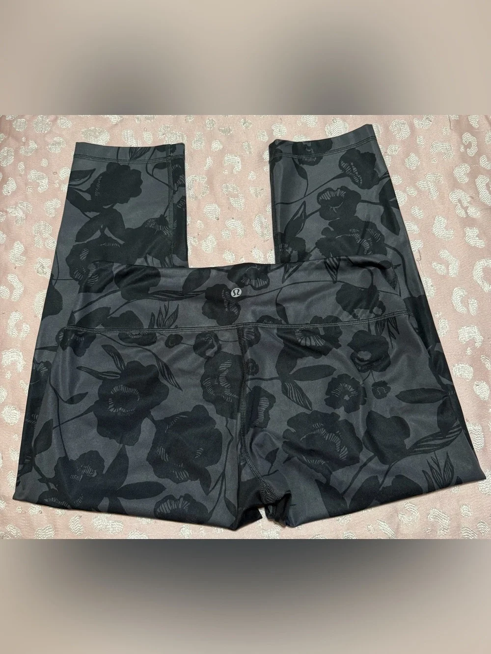 Lululemon Athletica Wunder Under Inky Floral Capri Leggings Size 10